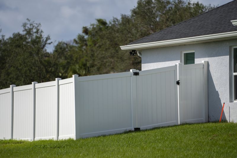 Vinyl Fence Replacement in St Louis, MO